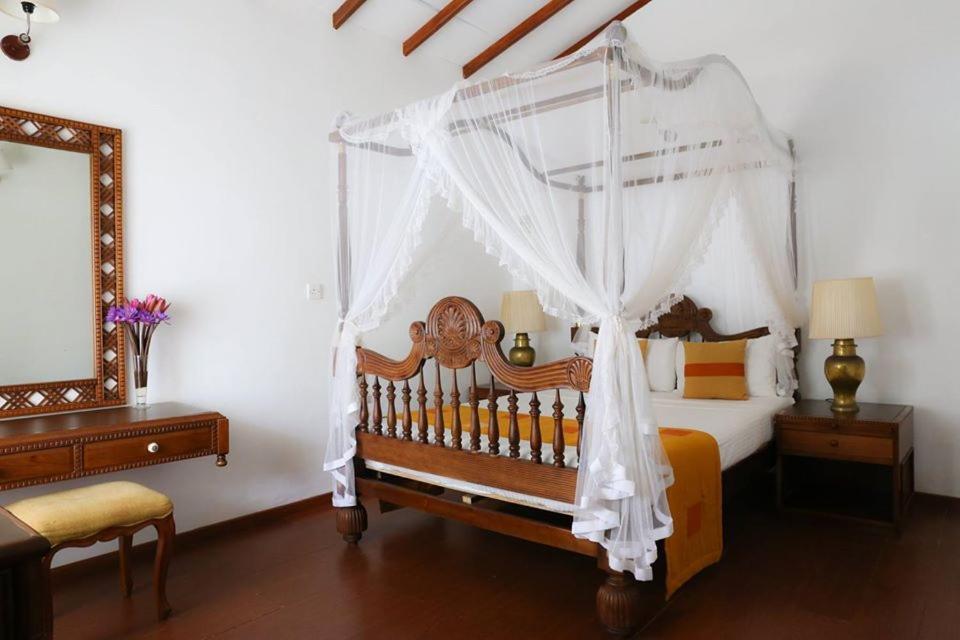 Mirissa Bay Resort Bagian luar foto