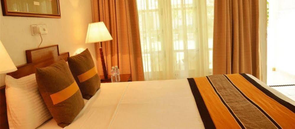 Mirissa Bay Resort Bagian luar foto