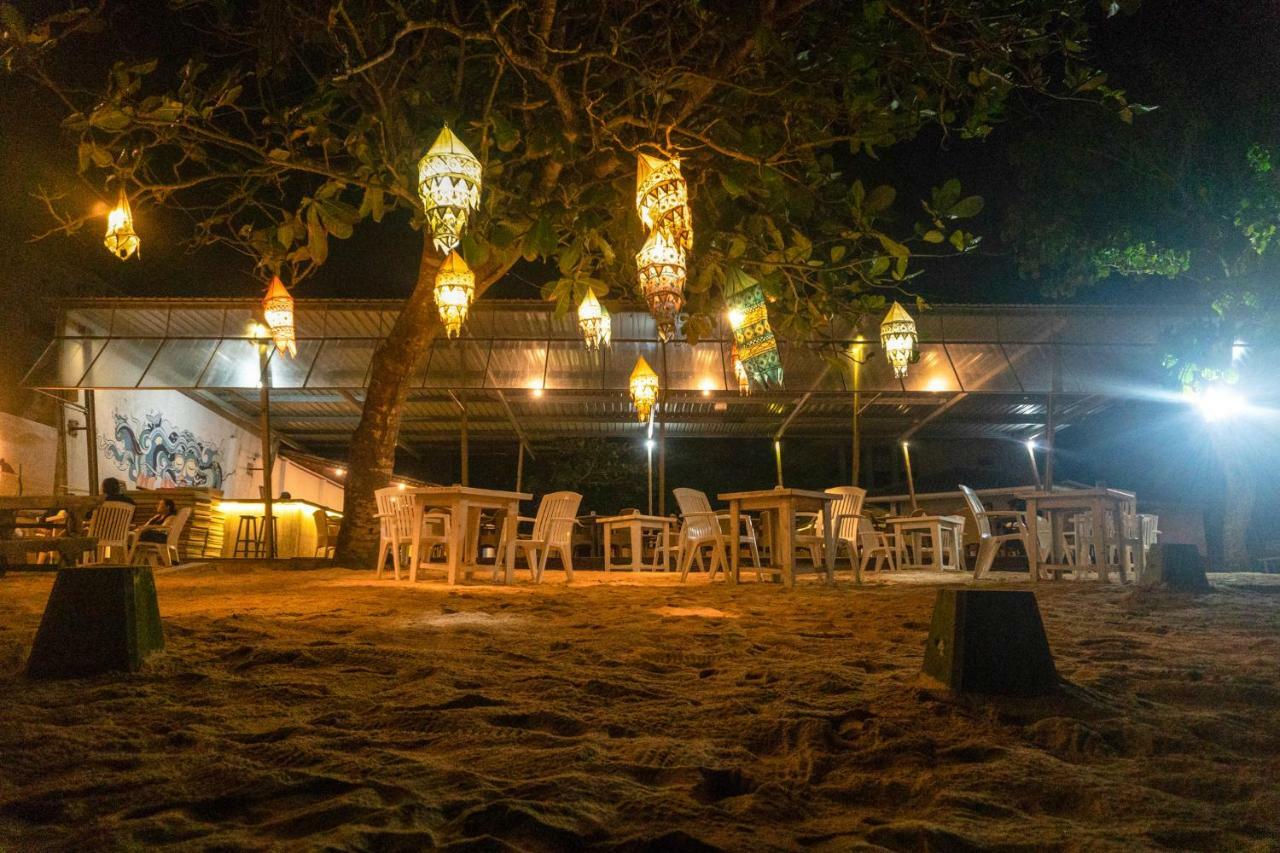 Mirissa Bay Resort Bagian luar foto